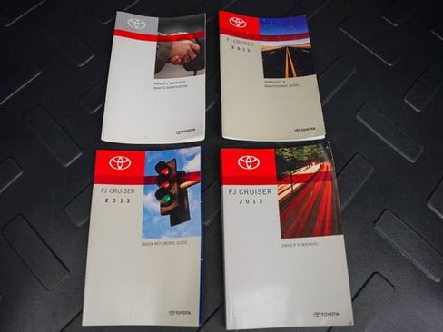 Used 2013 Toyota FJ Cruiser 4WD w/ Upgrade Pkg image 39