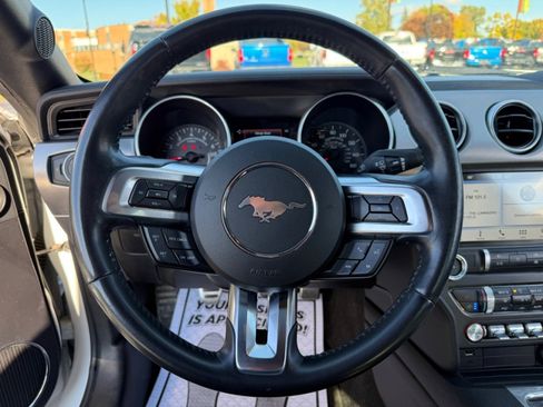 Used 2019 Ford Mustang Premium image 18