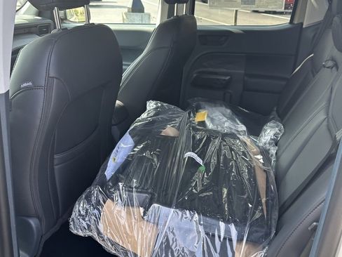 New 2025 Ford Maverick Lariat w/ Black Appearance Package image 10