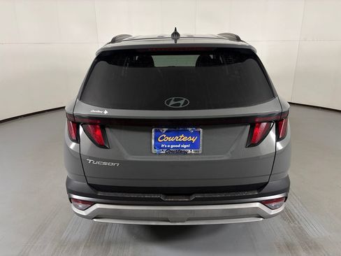 Used 2025 Hyundai Tucson SEL FWD image 7