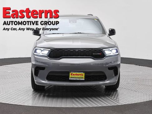 Used 2024 Dodge Durango GT RWD image 2