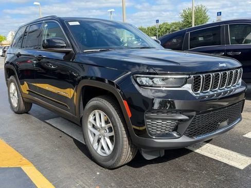 New 2026 Jeep Grand Cherokee Laredo X image 3