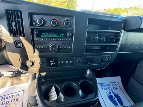 Used 2019 Chevrolet Express 2500 w/ Driver Convenience Package image 13