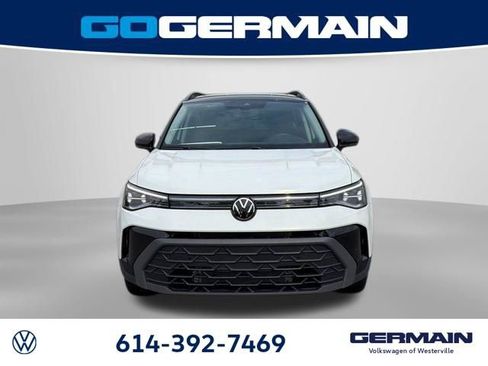 New 2026 Volkswagen Taos SE AWD/4WD image 2