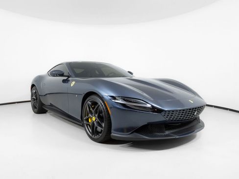 Used 2024 Ferrari Roma RWD image 7