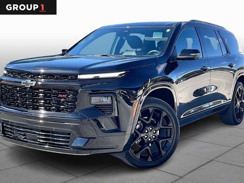 Certified 2024 Chevrolet Traverse RS w/ LPO, Floor Liner Package image 1