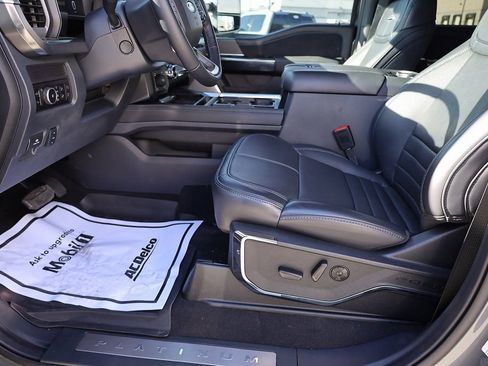 Used 2025 Ford F350 Platinum AWD/4WD image 11