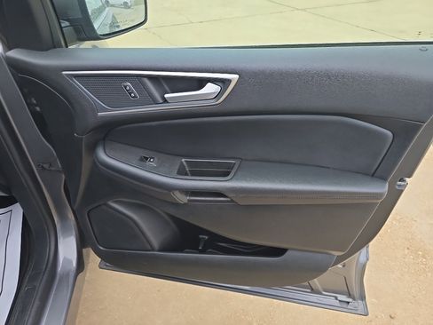 Used 2024 Ford Edge SEL AWD/4WD image 15