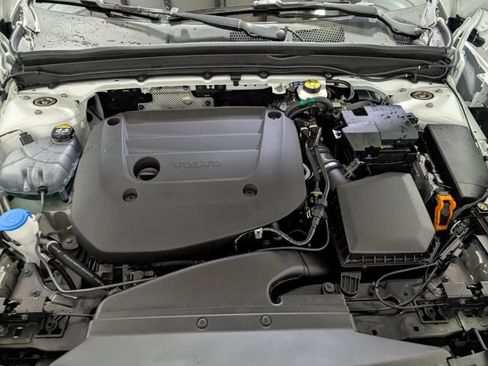 Used 2023 Volvo XC40 B5 Plus w/ Protection Package Premier AWD/4WD image 29