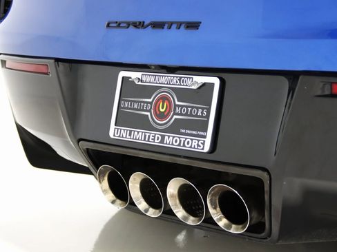 Used 2016 Chevrolet Corvette Stingray Coupe w/ Carbon Flash Badge Package image 21