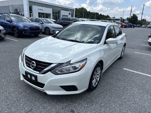 Used 2018 Nissan Altima 2.5 S w/ S Convenience Package FWD image 16