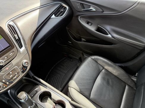 Used 2016 Chevrolet Malibu LT w/ Leather Package image 22