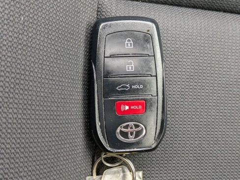 Used 2023 Toyota Corolla LE image 30