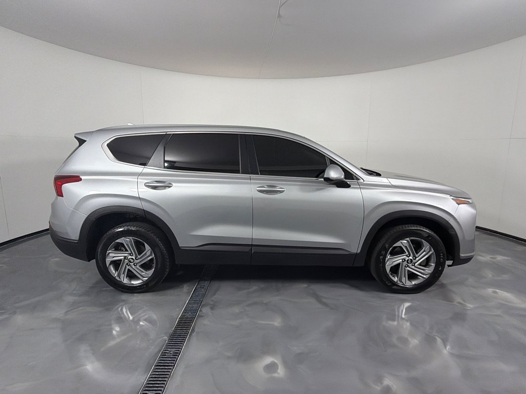 Used 2021 Hyundai Santa Fe SE AWD/4WD image 4
