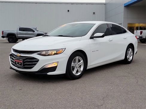Used 2020 Chevrolet Malibu LS w/ Driver Confidence Package II image 5