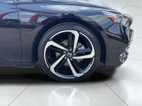 Used 2018 Honda Accord Sport image 64