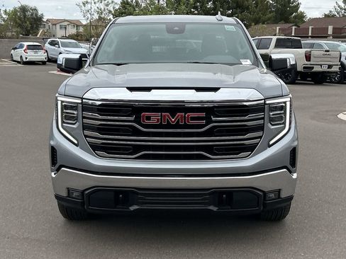 Used 2026 GMC Sierra 1500 SLT AWD/4WD image 3