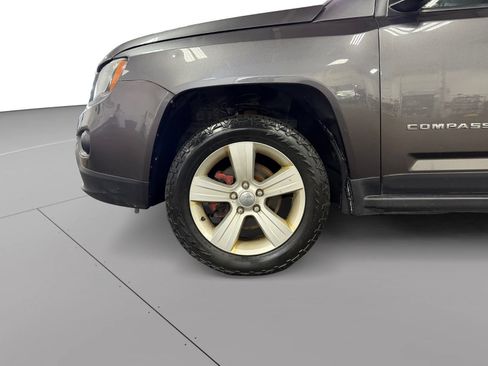 Used 2016 Jeep Compass Latitude AWD/4WD image 13