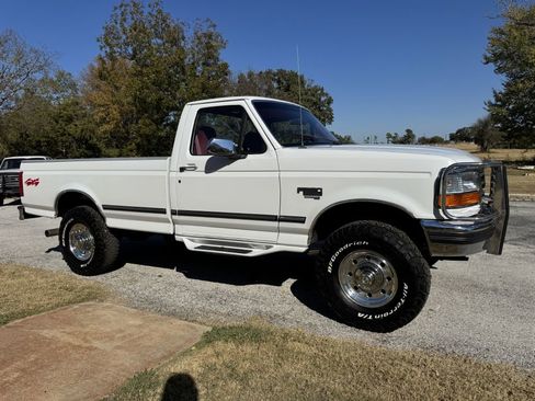 Used 1997 Ford F250 4x4 Regular Cab Heavy Duty image 9