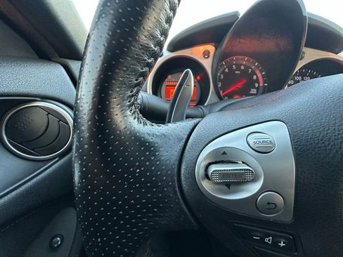 Used 2015 Nissan 370Z Coupe image 18