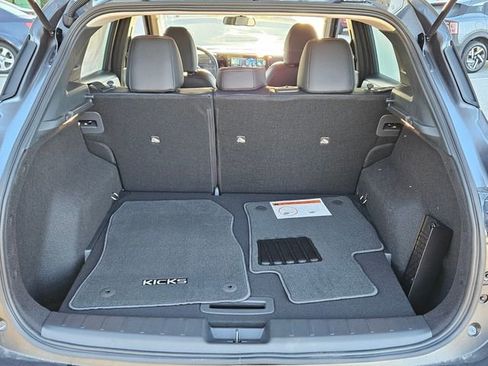 New 2026 Nissan Kicks SR FWD image 13