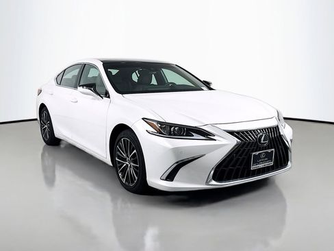 Certified 2025 Lexus ES 350 w/ Premium Package FWD image 3