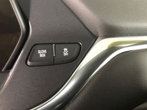 Used 2022 Chevrolet Blazer LT image 40