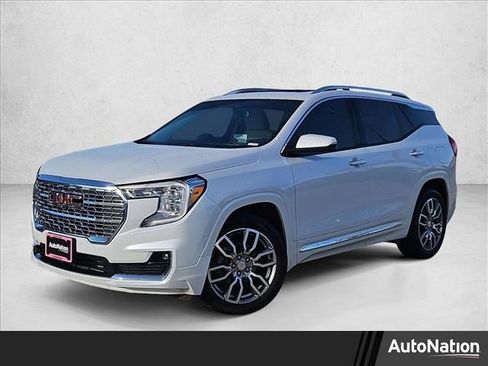 Used 2024 GMC Terrain Denali w/ Denali Premium Package image 1