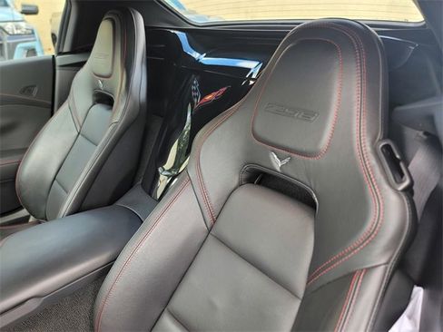 Used 2019 Chevrolet Corvette Z06 image 12