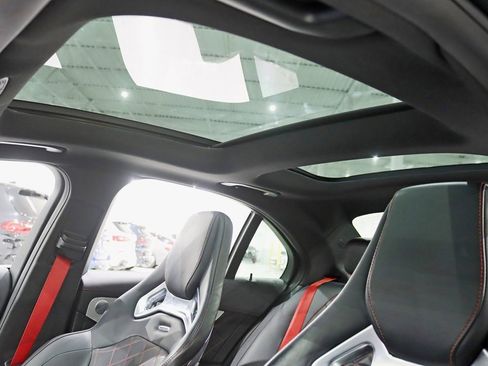 Used 2015 Mercedes-Benz C 63 AMG S image 32