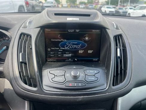 Used 2015 Ford Escape SE w/ Equipment Group 201A FWD image 24