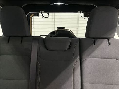 Used 2024 Jeep Wrangler Sahara image 14