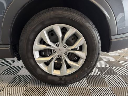 Used 2025 Honda CR-V LX image 8