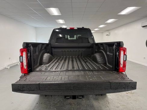 New 2026 Ford F250 Lariat w/ Lariat Premium Package image 8
