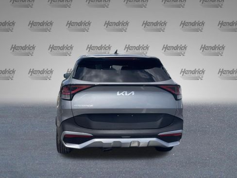 Used 2025 Kia Sportage LX FWD image 9