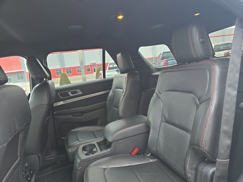 Used 2018 Ford Explorer Sport w/ Equipment Group 401A image 13