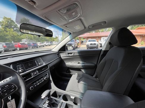 Used 2017 Kia Optima LX FWD image 20