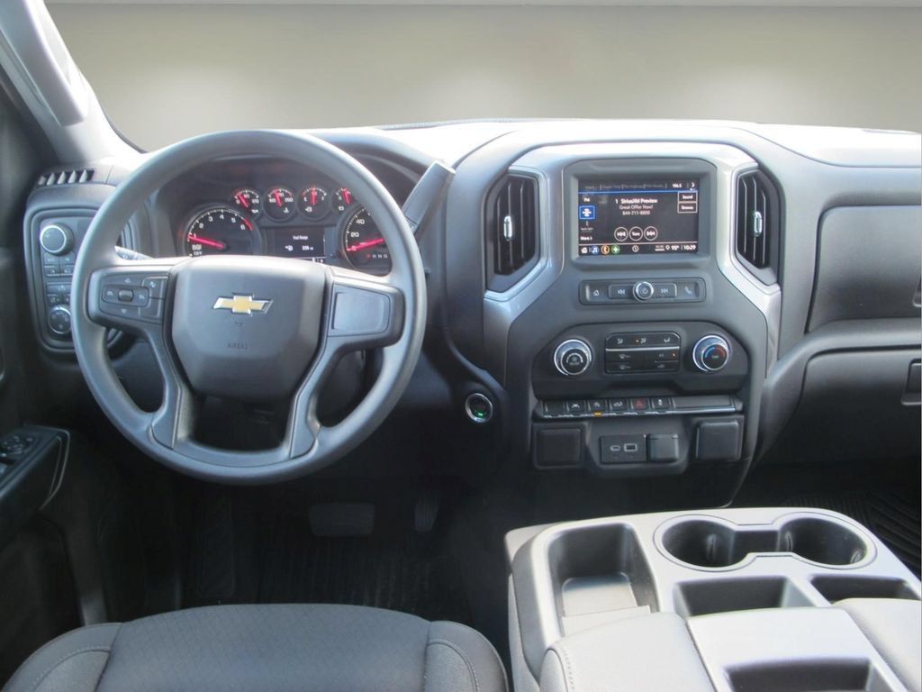 Used 2026 Chevrolet Silverado 1500 Custom AWD/4WD image 19