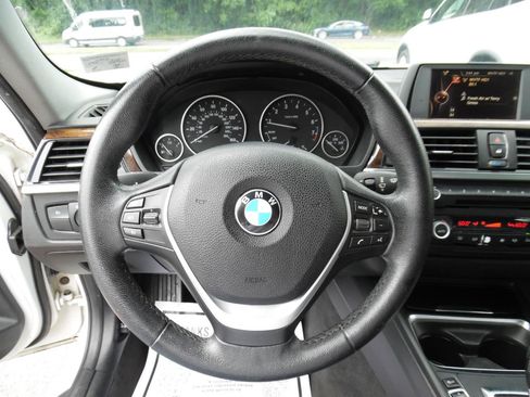 Used 2015 BMW 328i xDrive Sedan AWD/4WD image 13