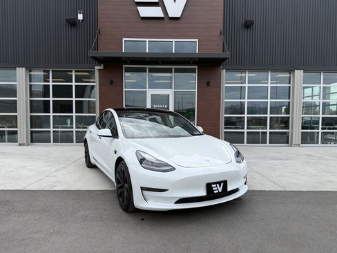 Used 2021 Tesla Model 3 Long Range AWD/4WD image 2
