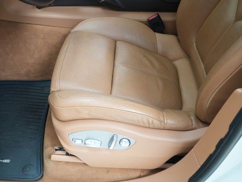 Used 2017 Porsche Cayenne Turbo image 51