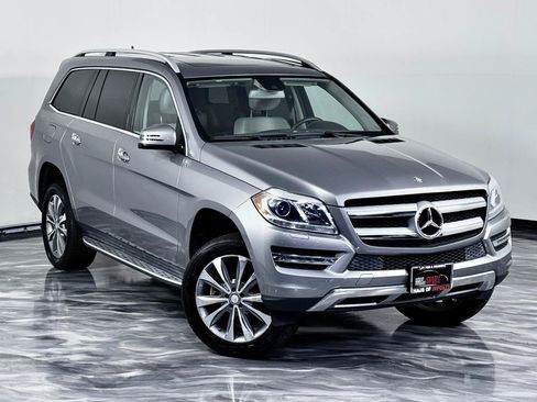 Used 2015 Mercedes-Benz GL 450 4MATIC image 3