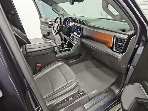Used 2023 GMC Sierra 1500 Denali w/ Technology Package image 38