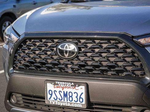 Certified 2025 Toyota Corolla Cross L FWD image 6