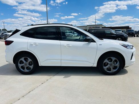 Used 2024 Ford Escape ST-Line w/ Tech Pack #1 AWD/4WD image 42