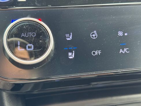 Used 2025 Hyundai Santa Cruz Limited AWD/4WD image 6