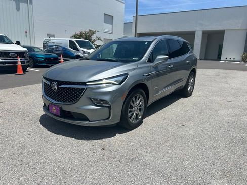 Used 2023 Buick Enclave Avenir w/ Avenir Technology Package AWD/4WD image 2