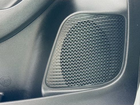 Used 2024 Chrysler Pacifica Touring-L w/ S Appearance Package image 18