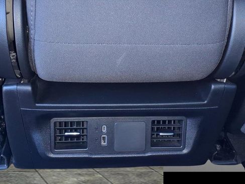 Used 2024 Chevrolet Silverado 2500 Custom w/ Custom Value Package image 17