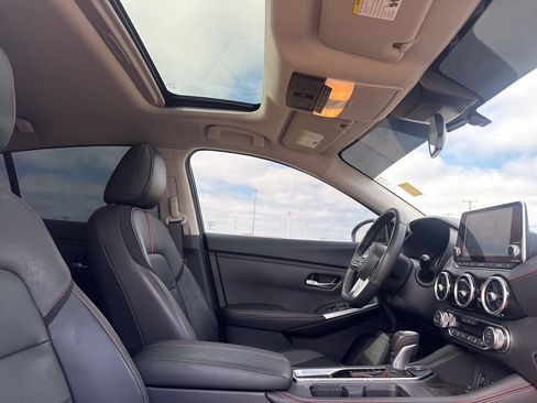 Certified 2025 Nissan Sentra SR w/ SR Premium Package image 31